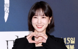 YouTuber Teman SMA Park Eun Bin Spill Foto Lawas, Visual Tak Kalah dari Kamera Jadul?