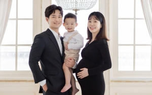 11 Potret Supermom Lee Moon Jung, Aktris 'EAW' Yang Syuting 25 Hari Usai Melahirkan