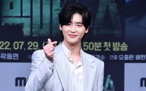 Lee Jong Suk Akan Gelar Fanmeeting 'RE, JONG SUK', Janjikan Ini untuk Fans yang Datang