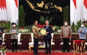 Diakui Dunia, Jokowi Terima Penghargaan IRRI atas Kesuksesan Swasembada Beras Indonesia