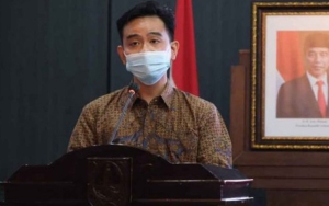 Merah Putih Gagal Berkibar di Upacara HUT RI Solo, Gibran Minta Maaf dan Apresiasi Paskibra