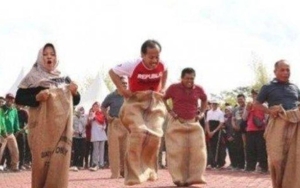 Ikut Lomba Balap Karung, Ibu Muda di Tasikmalaya Jatuh dan Meninggal