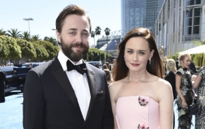 Alexis Bledel Dan Vincent Kartheiser Cerai Usai Delapan Tahun Menikah