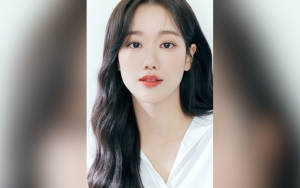 8 Potret Naeun Eks APRIL dengan Bandana, Disorot Usai Muncul di Web Namoo Actor Pasca Kontroversi