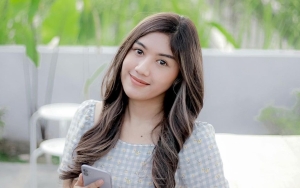Erina Gudono Pacar Kaesang Dikira Pamer Cincin Lamaran, Bocoran Bulan Nikah Terkuak?