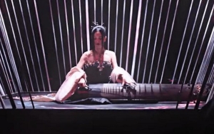 Pelatih Alat Musik Tradisional Puji Etos Kerja dan Visual Jisoo Bawakan Geomungo di MV 'Pink Venom'