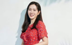 Son Ye Jin Pamer Baby Bump di Pemotretan Baru?