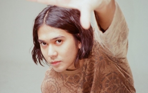 Tatanan Rambut Iqbaal Ramadhan di Gala Premiere 'Mencuri Raden Saleh' Bikin Salfok