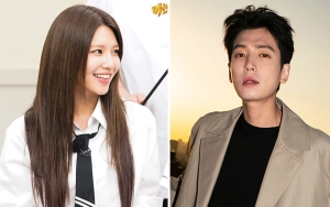 Manis Banget, Begini Ekspresi Sooyoung Saat Lihat Foto Mas Pacar Jung Kyung Ho di 'Ask Us Anything'