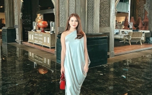 Calon Mantu Hotman Paris, 8 Potret Aestethic Chen Giovani Pacar Fritz Hutapea Saat Liburan Outdoor