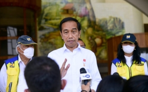 Jokowi Ngaku Banyak yang Tanya Soal Dukung Siapa di Pilpres 2024: Sik, Jangan Tergesa-gesa