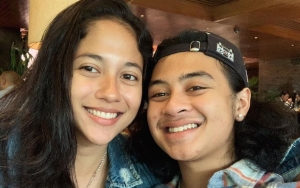 Bongkar Foto Sitha Marino Saat Kecil, Bastian Steel Tulis Doa Begini Bikin Meleyot