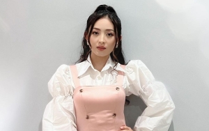 Natasha Wilona Pose di Bibir Pantai Sambil Tunggangi Kuda, Sukses Bikin Terpesona