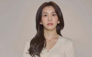 Tutup Usia, 8 Potret Kenangan Yoo Joo Eun 'Joseon Survival' Bersama Orang Terdekat
