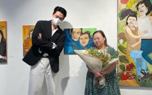 Didukung Kim Woo Bin, 10 Potret Keren Aktris Down Syndrome Jung Eun Hye Gelar Pameran Lukisan