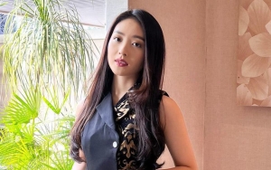 Makeup Natasha Wilona Mencolok Abis, Pose Bibir Manyun Hingga Eyeshadow On Point Bikin Salfok