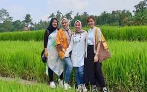 10 Potret Hangat Najwa Shihab Bersama Siblings: Ada Lunch Date Hingga Buat Surprise Uwu