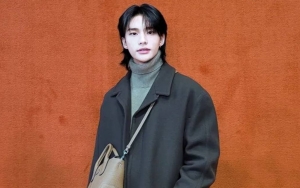 Hyunjin Stray Kids Mewarnai Lukisan Pakai Air Kopi, Hasilnya di Luar Ekspektasi