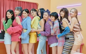 Album Baru Twice Sukses Masuk Klub Penjualan 500 Ribu Copy Bareng BLACKPINK Cs