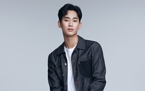  Sempat Banjir Gombalan, 8 Potret Kim Soo Hyun Have Fun Jalani Hobi Bersepeda