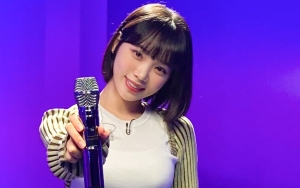 Kegiatan Kim Chaewon LE SSERAFIM Jadi Special MC Inkigayo