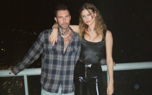 Selamat! Behati Prinsloo Istri Adam Levine Tengah Hamil Anak Ketiga