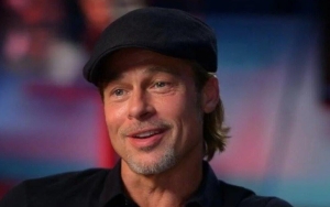 Penampilan Baru Brad Pitt Di Venice Film Festival Dipuji Makin Stylist Bak ABG