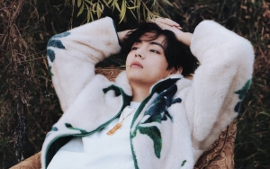 V Sukses Bikin Geger Usai Pamer Foto Bertelanjang Dada, Member BTS Ini Ikutan Syok