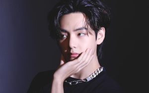 V BTS Jadi Cover Vogue Korea, Angka Penjualan Lampaui 1 Juta Eksemplar di Hari Pertama