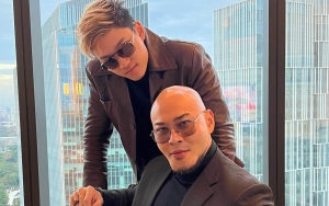 Deddy Corbuzier dan Azka Sang Putra Pamer Badan Six Pack Bareng Kopassus