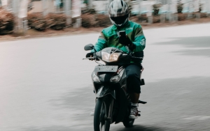Tarif Ojol Resmi Naik, Driver dan Penumpang Justru Sama-sama Mengeluh?