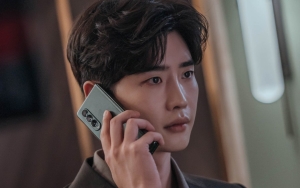 Tak Jadi Dipakai ke Pesta, Harga Tuksedo Lee Jong Suk di 'Big Mouth' Bikin Geleng-Geleng Kepala