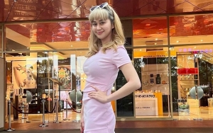 Di Hadapan Pendeta, Denise Chariesta Ngaku Menyesal Jadi Selingkuhan Selama 4 Tahun