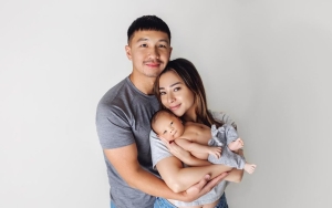Cara Nikita Willy dan Suami Bangunkan Baby Izz Ramai Dibicarakan, Kenapa?
