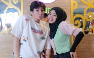 Putri Delina Nangis Bahas Keluarga, Jeffry Reksa Disebut Sosok Yang Bantu Hadapi Masa Sulit