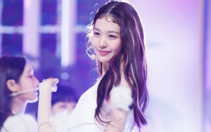 Keren, Jang Won Young IVE Ingat Hadiah Pemberian Fans Tahun Lalu