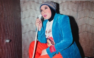 Pemotretan Perdana Melly Goeslaw Pasca Operasi, Penampilan Kurus Diserbu Pujian Artis Centang Biru