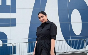 Nikmati New York dengan Suasana Beda, Nagita Slavina Tampil Santai Kenakan Hotpants