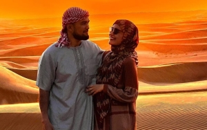 Teuku Wisnu Mejeng di 'Kursi Pelaminan' Bareng Istri, Nasihat Ini Justru Curi Fokus