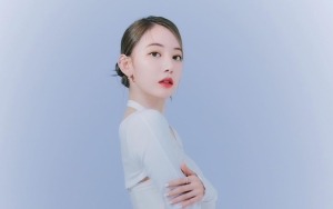 Miyawaki Sakura Nangis Kesal Gara-Gara LE SSERAFIM Diminta Staf Diet