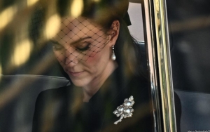 Kate Middleton Hadiri Pemakaman Ratu Dengan Pakaian Khusus, Kenakan Kalung Choker Mutiara Jepang