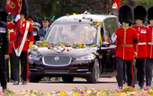 Diiringi Lagu Kebangsaan, Prosesi Pemakaman Ratu Elizabeth II Berakhir