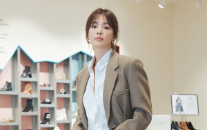 Penampilan Beda Song Hye Kyo Jalan-Jalan di Amerika Kejutkan Fans