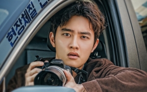 D.O. EXO Cs Tampilkan Pesona Kuat di Poster 'Bad Prosecutor', Tim Produksi Bocorkan Hal Ini