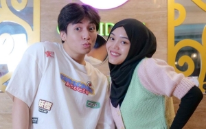 Sempat Diisukan Putus, Putri Delina Pamer Rayakan Anniversary Bareng Jeffry Reksa Bikin Fans Baper 