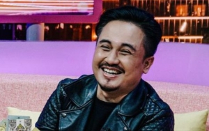 Rossa Diisukan Jadi Selingkuhan Reza Arap, Denny Darko Sebut Mustahil?