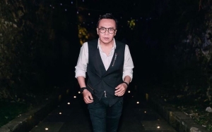 Ari Lasso Umbar Penampilan Lawas Biarkan Tato Terpampang, Fans Auto Nostalgia
