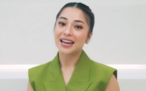 Nikita Willy Kenakan Mini Dress Seksi Saat Hangout, Style Ala Mama Muda Dipuji Selangit