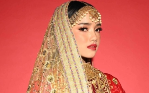 Fuji Tampil Pakai Kain Sari Bak Princess Bollywood, Aura Wajah Cantik Gak Kaleng-Kaleng