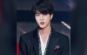 Jin BTS Kebingungan Alami Kendala Tak Bisa Mengunggah Foto di Instagram